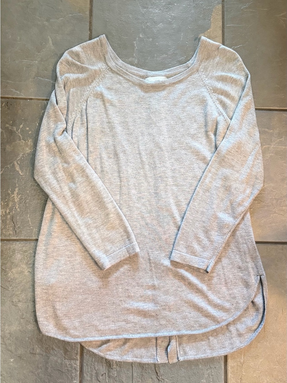 Women's Lightweight Long-Sleeve Scoop Neck Top - Light Gray